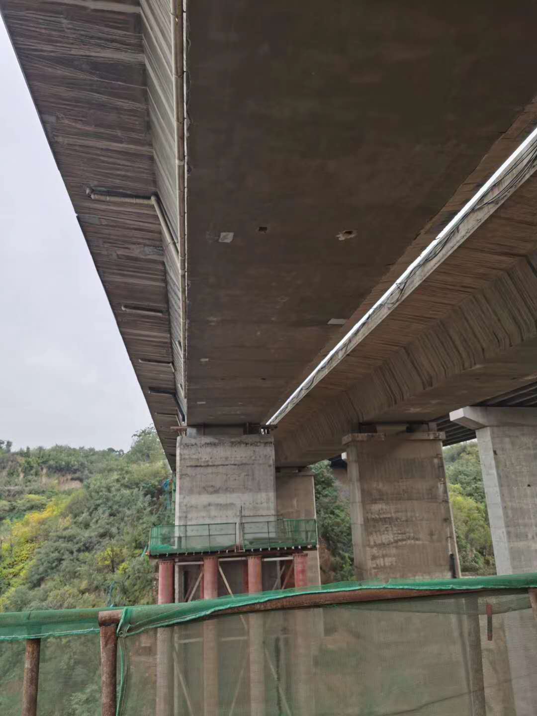 舒兰桥梁加固前制定可行设计方案图并用对施工方法